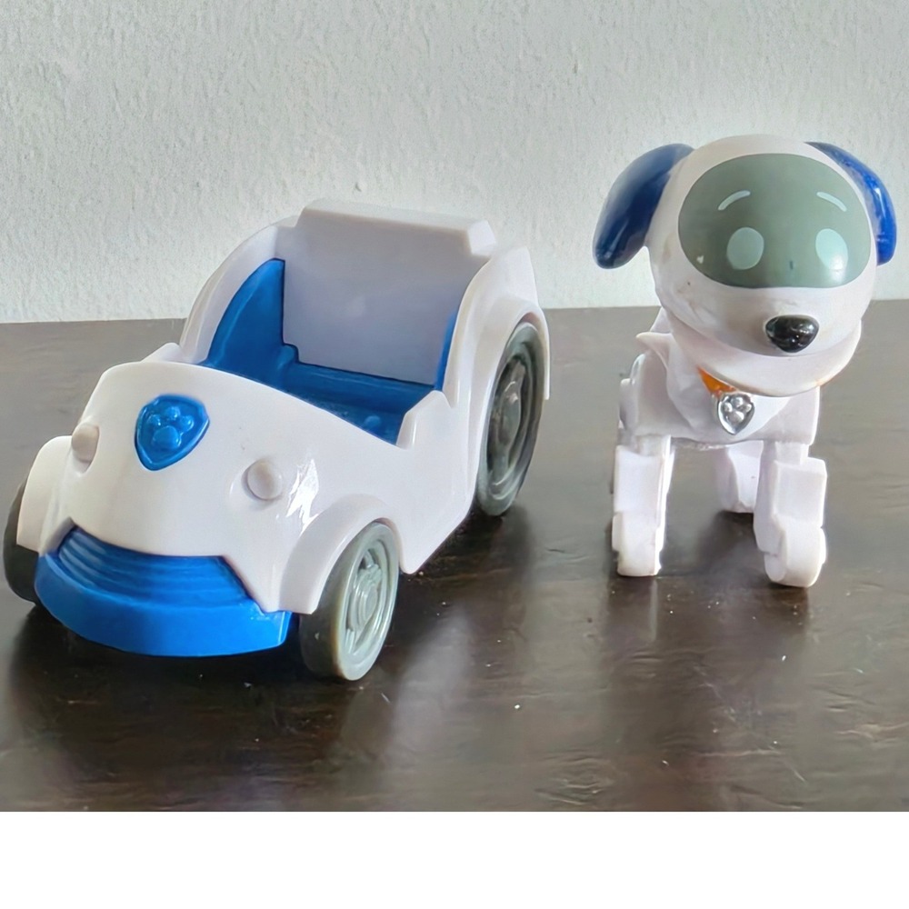 Paw Patrol Robo-Dog Figure and Vehicle Set Spin Master White Blue